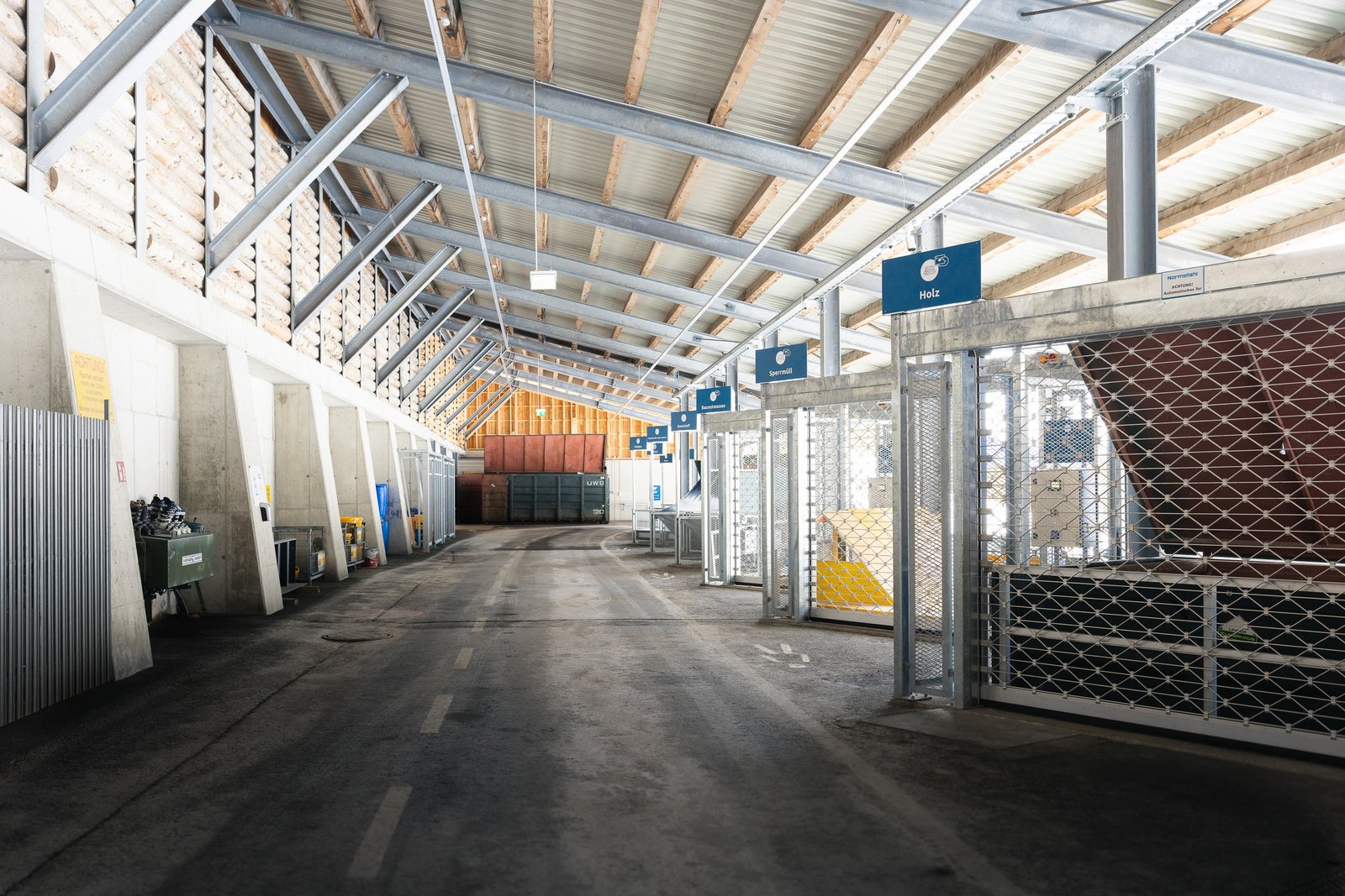 Wiegon - The autonomous recycling center